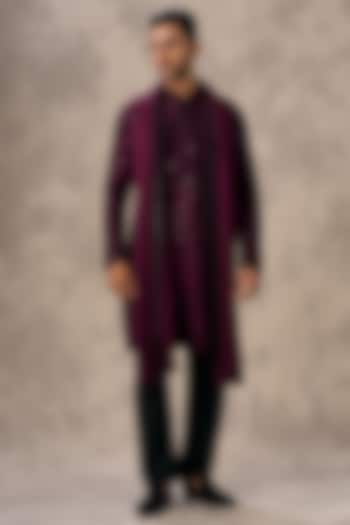 Wine Art Silk Thread Embroidered Kurta Set by Twamev at Pernia's Pop Up Shop