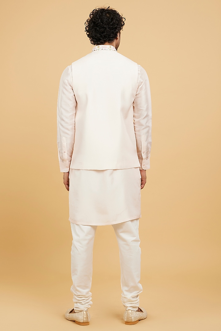 Baby Pink Art Silk Thread Embroidered Bundi Jacket Set by Twamev at Pernia's Pop Up Shop
