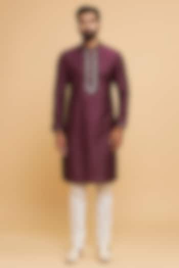 Wine Art Silk Embroidered Kurta Set by Twamev at Pernia's Pop Up Shop
