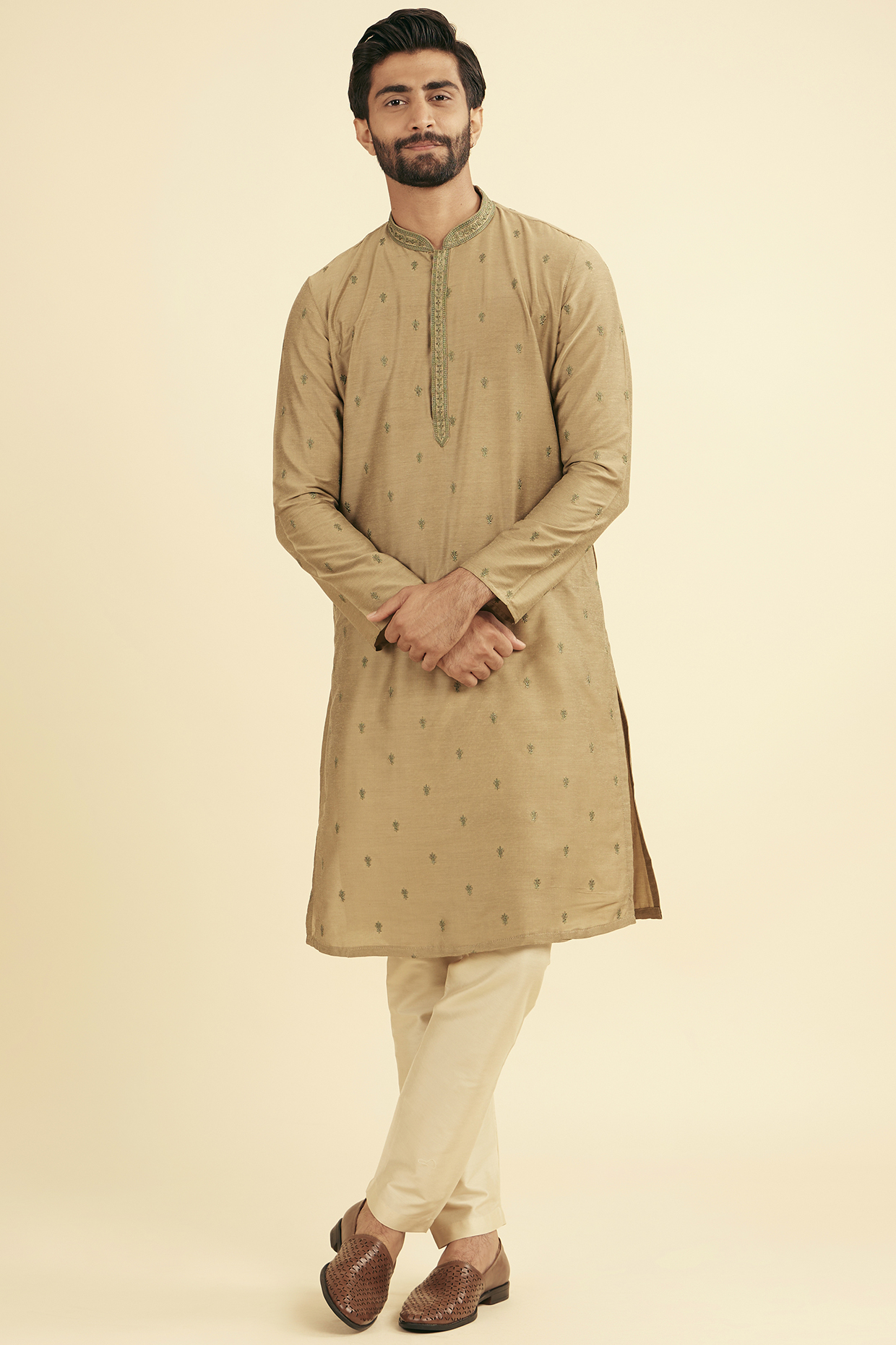 Mehendi Green Viscose Blend Kurta Set by Manyavar