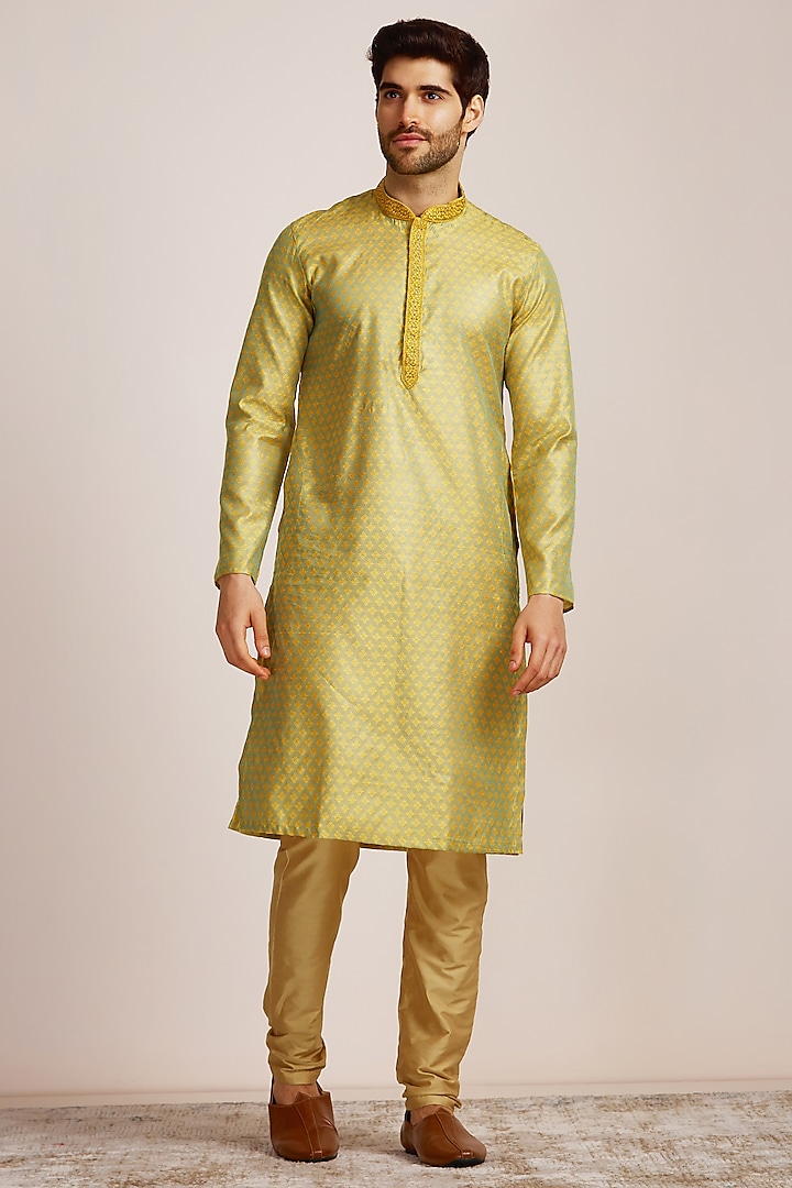 Green Art Silk Textured Kurta Set by Manyavar at Pernia's Pop Up Shop