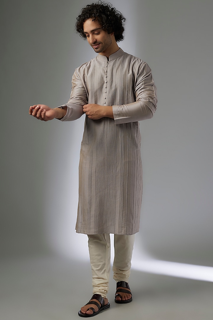 Grey Silk Pintuck Kurta Set by MAPXENCARS at Pernia's Pop Up Shop