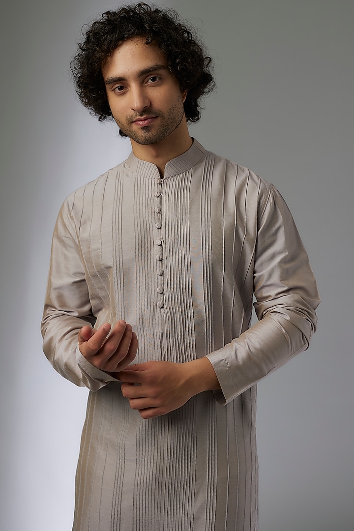 Grey Silk Pintuck Kurta Set by MAPXENCARS at Pernia's Pop Up Shop