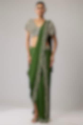 Green Pure Chiffon Hand Embroidered Draped Wedding Saree Set by Mahek Rohra at Pernia's Pop Up Shop