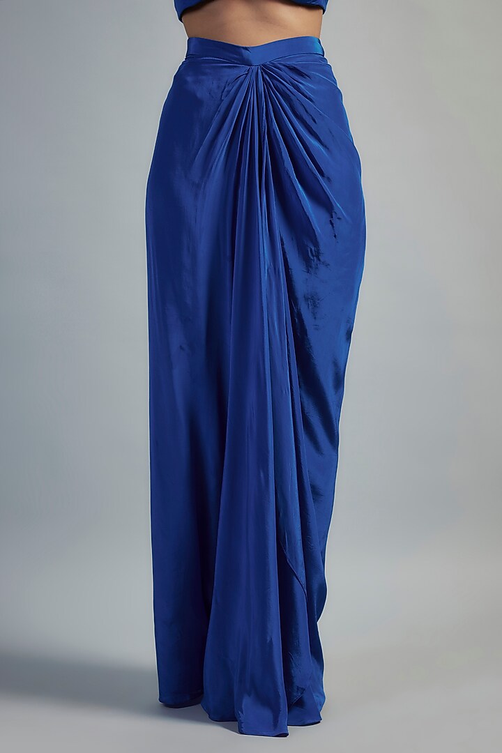 Blue Bemberg Muslin Silk Cutdana Embroidered Cape Set by Mahek Rohra at Pernia's Pop Up Shop