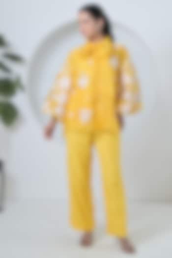 Sun Yellow Organza & Bemberg Silk Floral Embellished Co-Ord Set by Ruchika and Mallika Pretwear at Pernia's Pop Up Shop