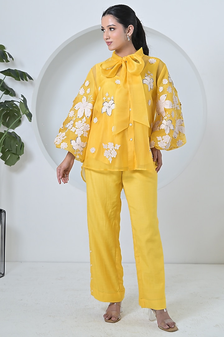 Sun Yellow Organza & Bemberg Silk Floral Embellished Co-Ord Set by Ruchika and Mallika Pretwear at Pernia's Pop Up Shop