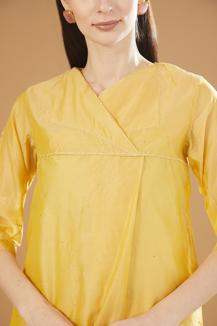 Yellow Chanderi Cotton Embroidered Pleated Kurta Set by SAMAK BY MARZIAMEHDI at Pernia's Pop Up Shop