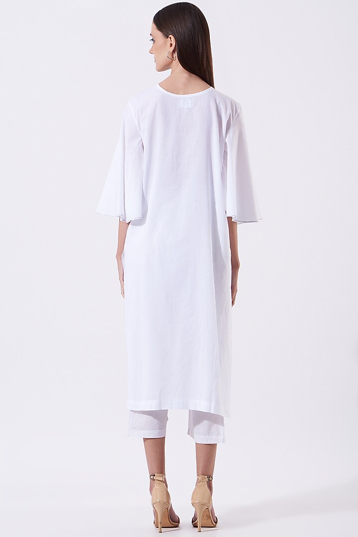 White Embroidered Pleated Kurta Set by SAMAK BY MARZIAMEHDI at Pernia's Pop Up Shop