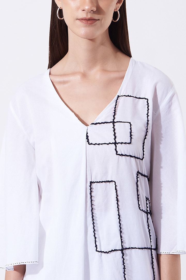 White Embroidered Pleated Kurta Set by SAMAK BY MARZIAMEHDI at Pernia's Pop Up Shop