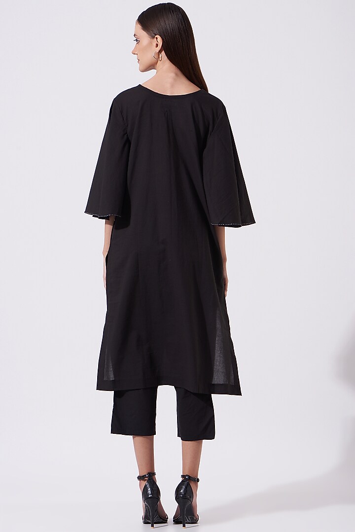 Black Embroidered Pleated Kurta Set by SAMAK BY MARZIAMEHDI at Pernia's Pop Up Shop