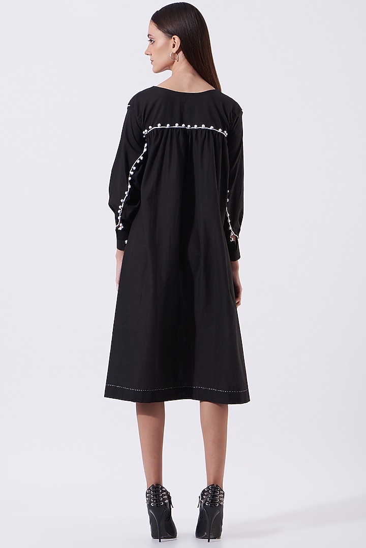 Black Cotton Oversized Tunic by SAMAK BY MARZIAMEHDI at Pernia's Pop Up Shop