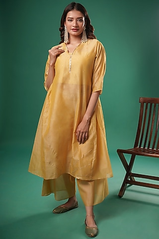 Yellow Chanderi Cotton A-Line Kurta Set by SAMAK BY MARZIAMEHDI
