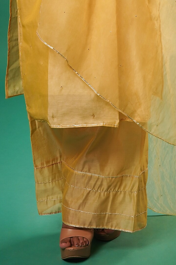Yellow Chanderi Cotton Kurta Set by SAMAK BY MARZIAMEHDI at Pernia's Pop Up Shop