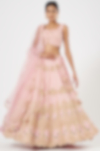 Pink Embroidered Wedding Lehenga Set by MANISHA SONI at Pernia's Pop Up Shop