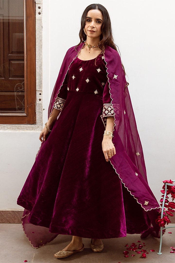 Purple Velvet Zardosi & Marori Embroidered Hand-Dyed Kurta Set by Maison Shefali