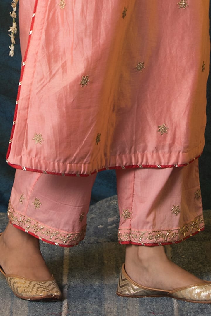 Peach Chanderi Silk Hand Embroidered Kurta Set by Maison Shefali at Pernia's Pop Up Shop