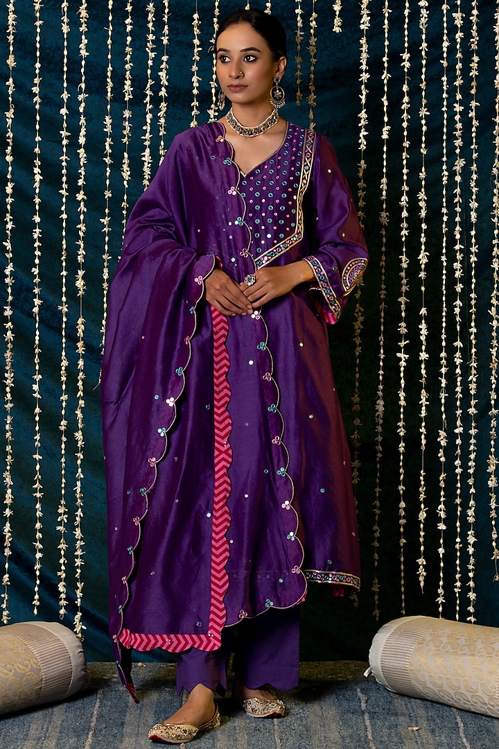 Purple Chanderi Silk Hand Embroidered Kurta Set by Maison Shefali