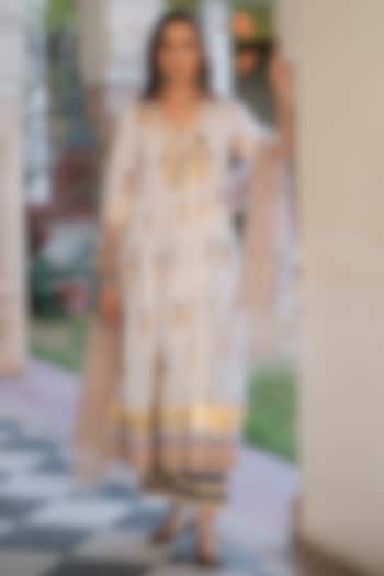 Ivory Handcrafted & Embroidered Kurta Set by Maison Shefali