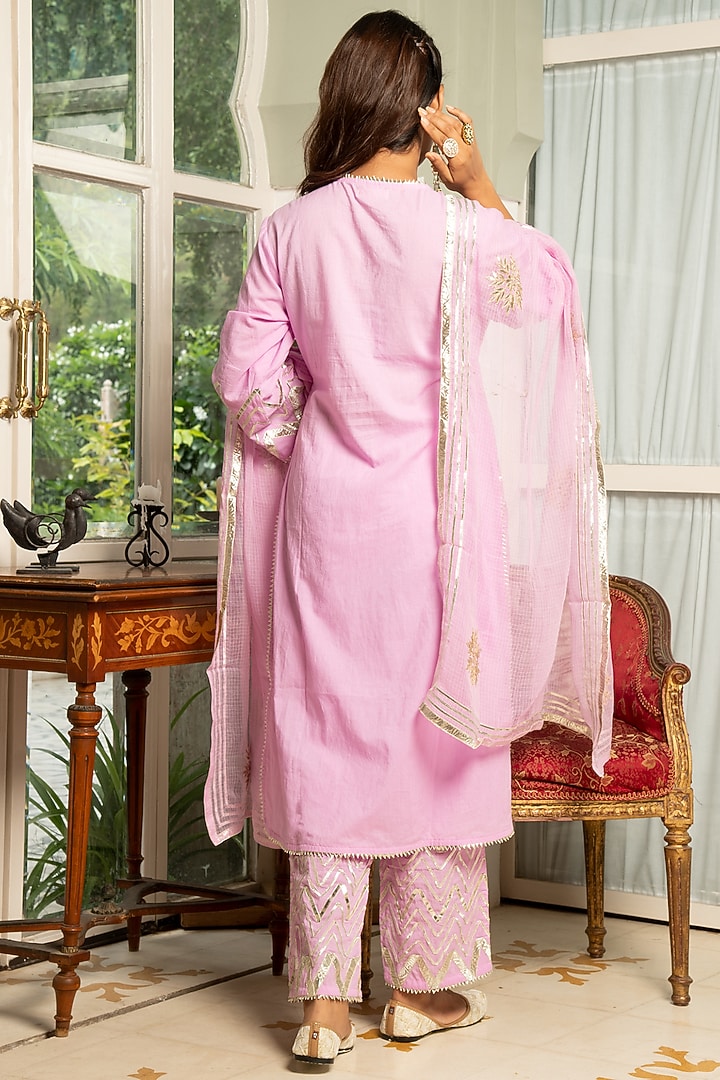 Baby Pink Embroidered Kurta Set by Maison Shefali at Pernia's Pop Up Shop