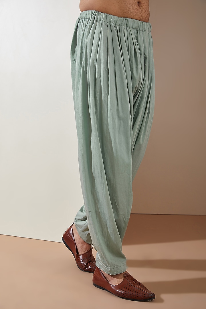 Light Grey Cotton Silk Mirror Embroidered Kurta Set by MS attire at Pernia's Pop Up Shop