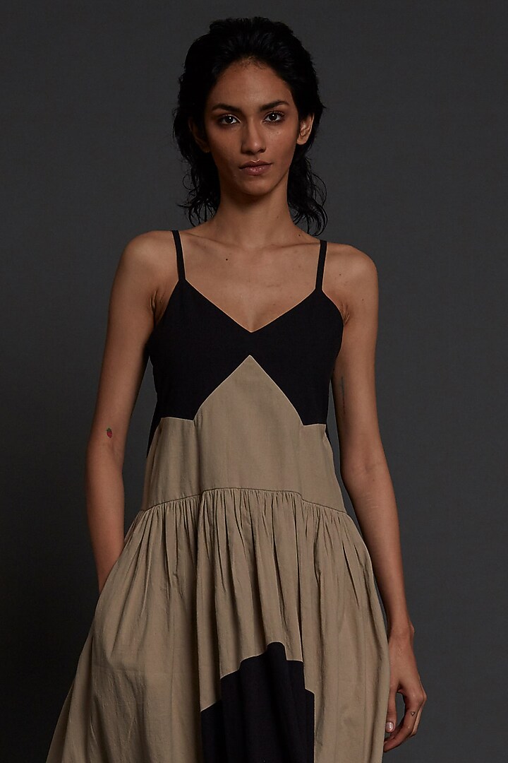 Black & Beige Cotton Color Blocked Vacation Dress by Mati at Pernia's Pop Up Shop