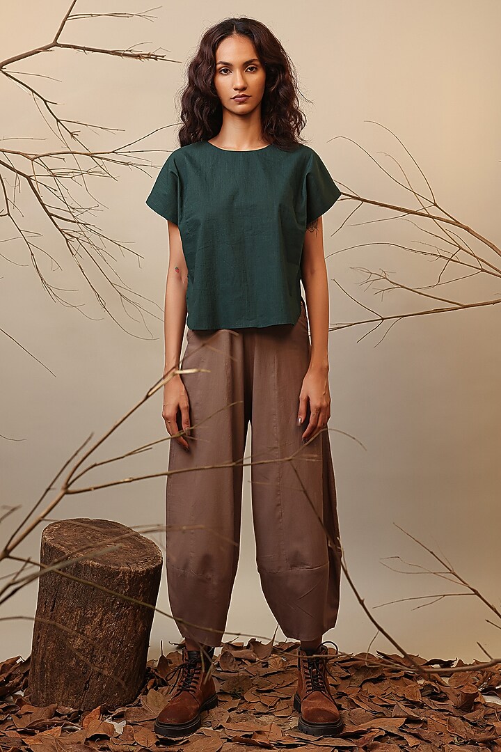 Green & Beige Cotton Color-Blocked Co-Ord Set by Mati at Pernia's Pop Up Shop