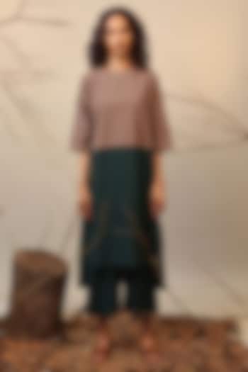 Beige & Green Cotton Color-Blocked Tunic Set by Mati at Pernia's Pop Up Shop