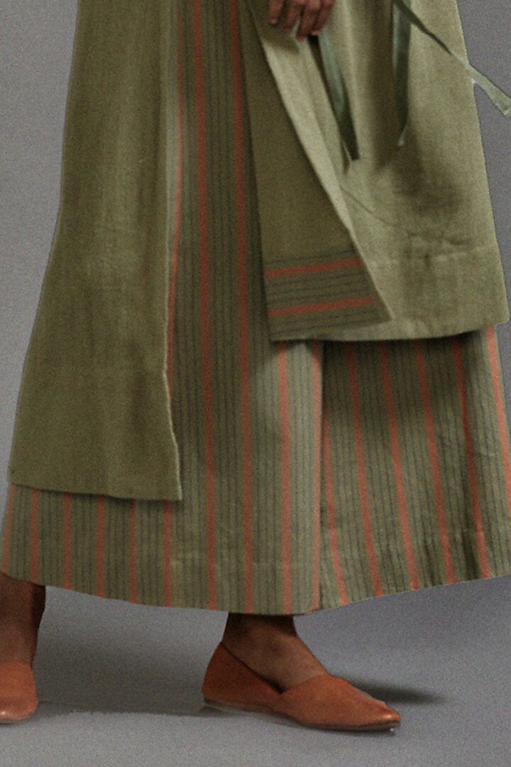 Green Textured Cotton Straight-Fit Safari Tunic Set by Mati at Pernia's Pop Up Shop
