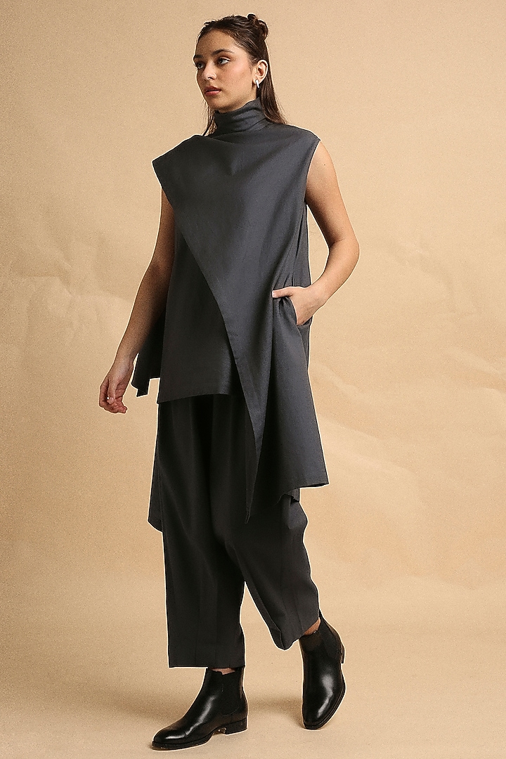 Ash Grey Cotton Tunic Set by Mati at Pernia's Pop Up Shop