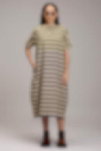 Off-White Handwoven Cotton Hand-Block Printed Summer Dress by Mati at Pernia's Pop Up Shop