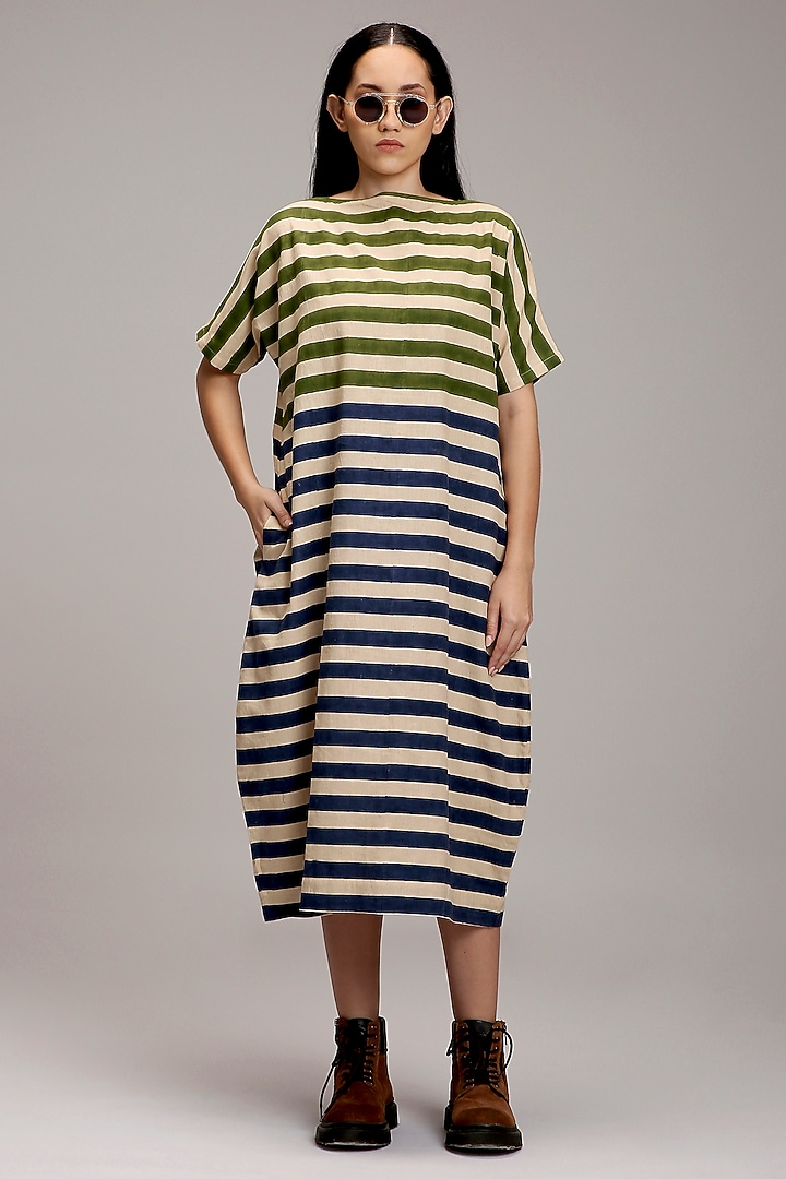 Off-White Handwoven Cotton Hand-Block Printed Summer Dress by Mati at Pernia's Pop Up Shop