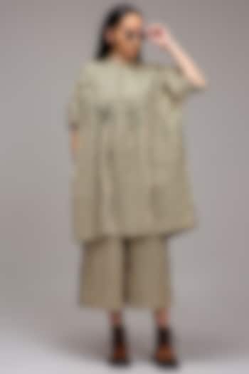 Off-White Handwoven Cotton Printed Capri Pants by Mati at Pernia's Pop Up Shop