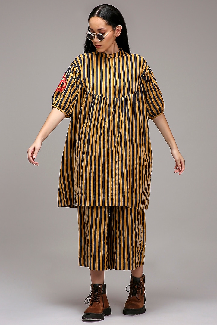 Tan Brown Handwoven Cotton Printed Capri Pants by Mati at Pernia's Pop Up Shop