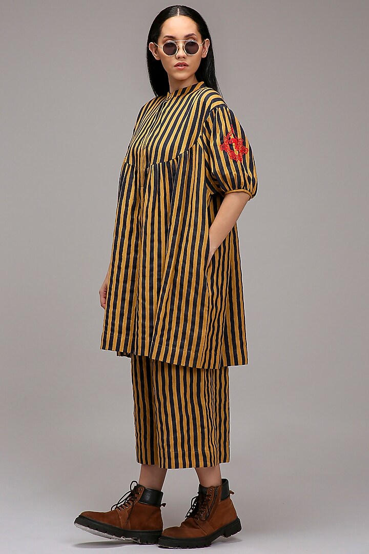 Tan Brown Handwoven Cotton Printed Capri Pants by Mati at Pernia's Pop Up Shop