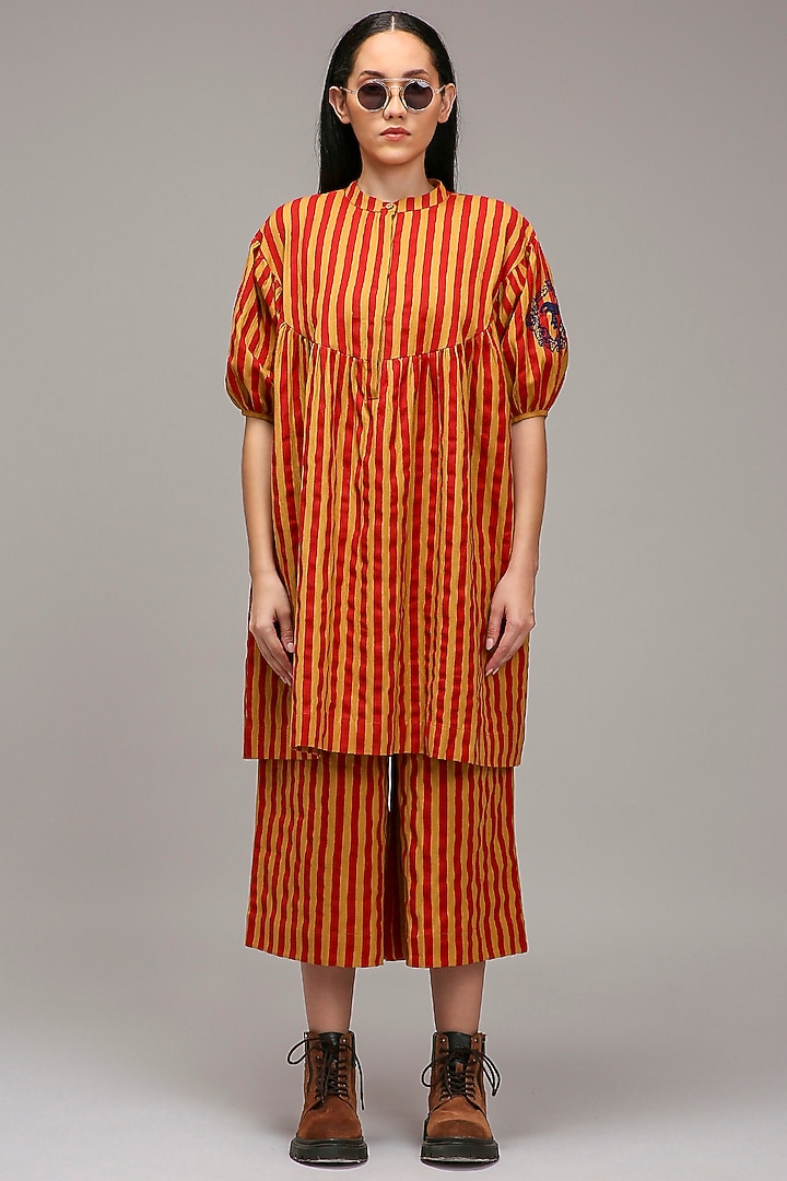 Tan Brown Handwoven Cotton Printed Capri Pants by Mati at Pernia's Pop Up Shop