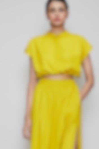 Yellow Crop Top With Balloon Sleeves by Mati