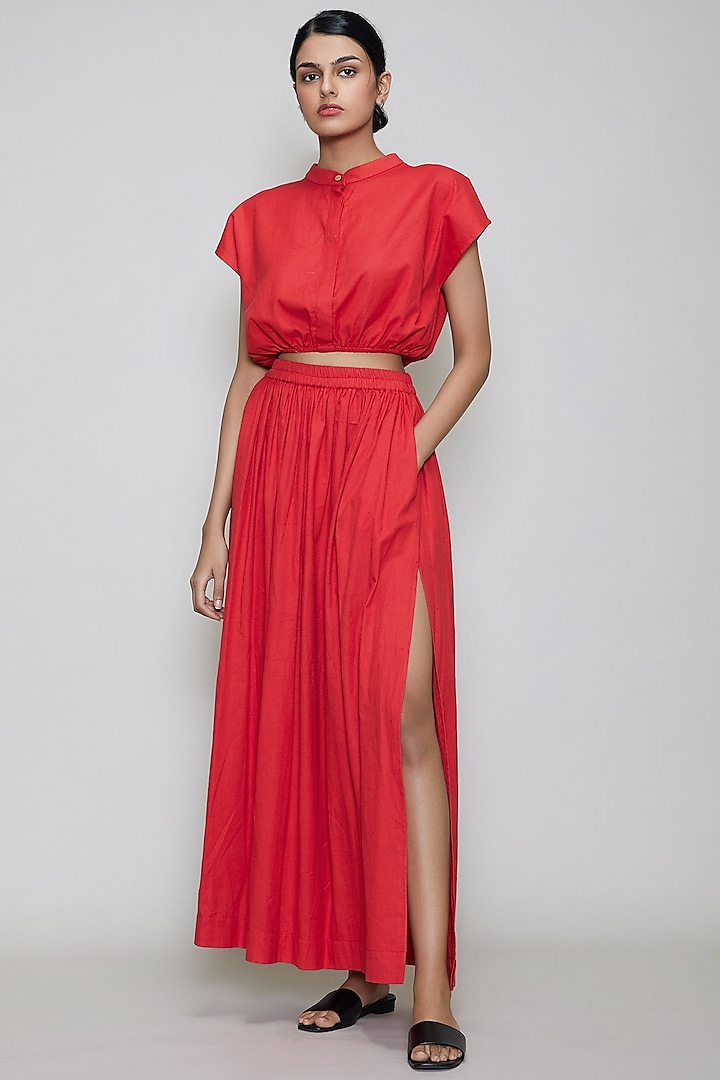 Red Straight Fit Skirt With Side Slit by Mati