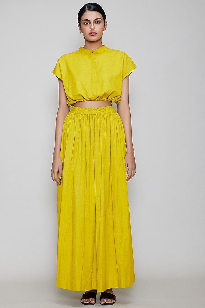 Yellow Straight Fit Skirt With Side Slit by Mati