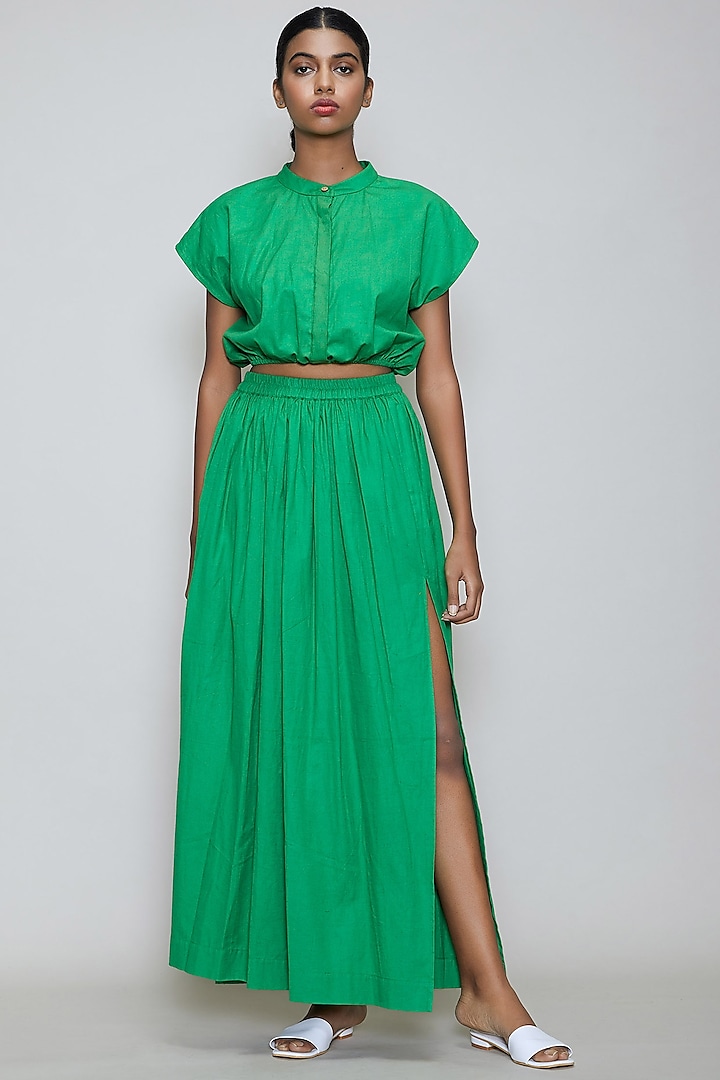 Green Straight Fit Skirt With Side Slit by Mati