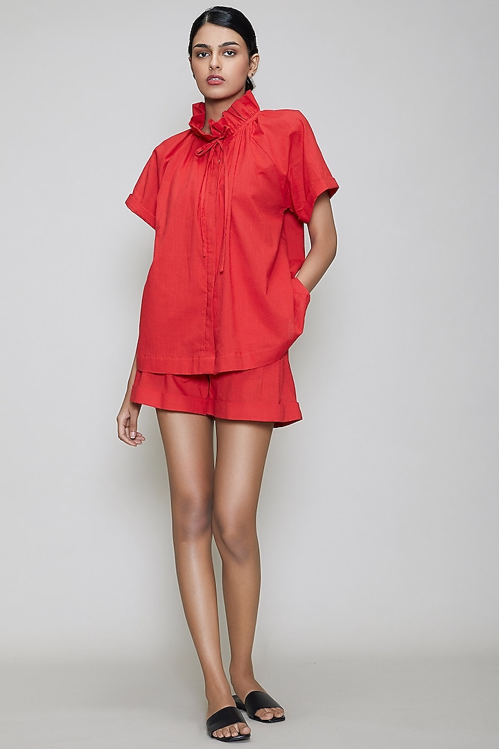 Red Handwoven Cotton Shirt With Shorts by Mati