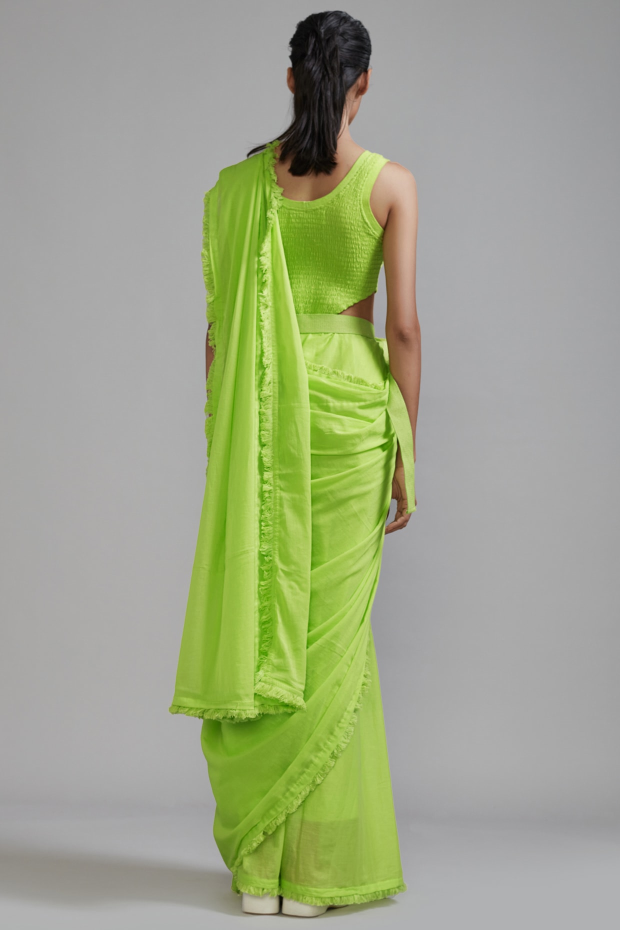 Swati Vijaivargie Geometric Motif Saree With Blouse | Green, Viscose Modal,  V Neck, Sleeveless | Blouses for women, Green sleeveless blouse, Fashion