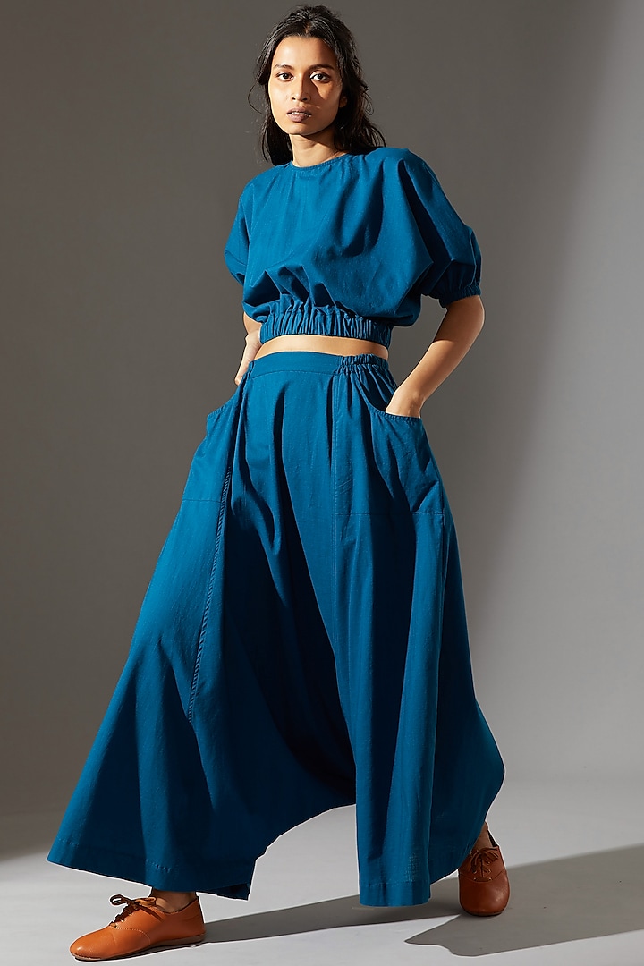 Blue Bubble Top With Elastic Sleeves Design by Mati at Pernia's Pop Up ...