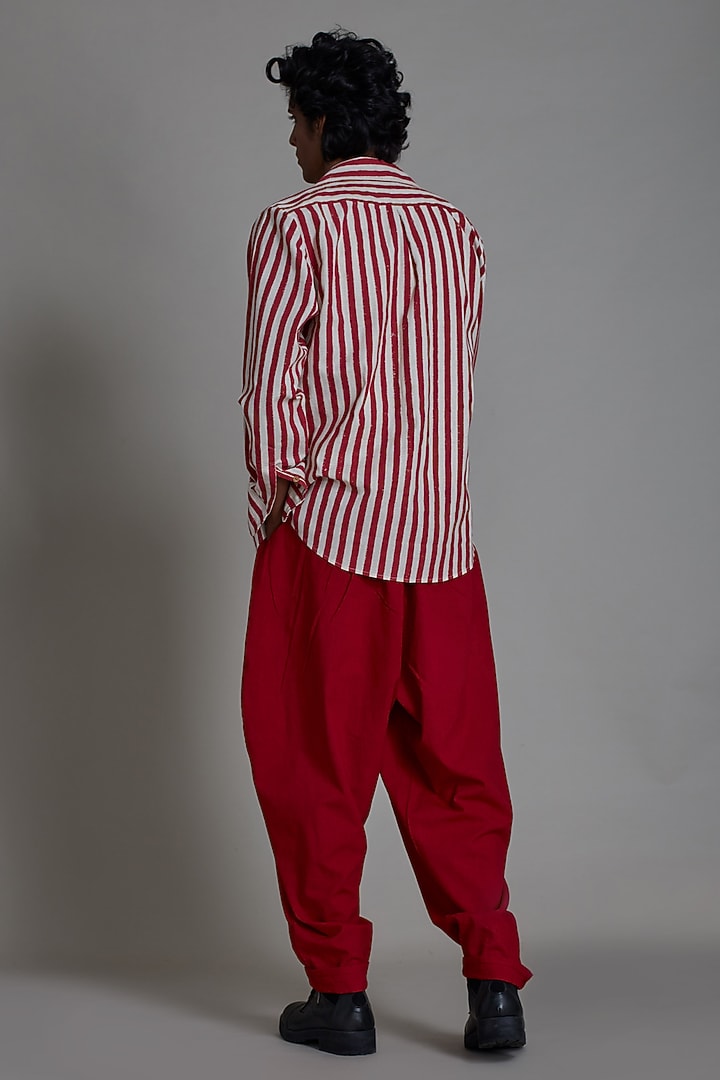 Oatmeal-Colored & Red Cotton Handwoven Co-Ord Set by Mati Men at Pernia's Pop Up Shop