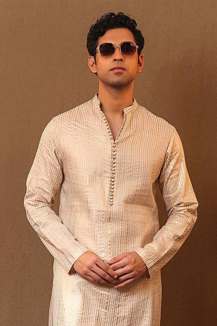 Off-White Handspun Cotton Metallic Striped Kurta by Mati Men at Pernia's Pop Up Shop