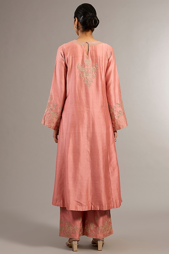 Pink Bemberg Silk Applique Work Kurta Set by Matsya at Pernia's Pop Up Shop