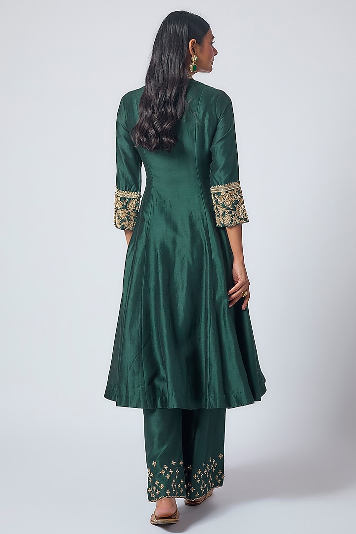 Bottle Green Chanderi Silk Resham Embroidered Kurta Set by Matsya at Pernia's Pop Up Shop