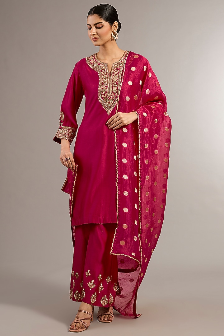 Rani Pink Chanderi Silk Hand Embroidered Kurta Set by Matsya at Pernia's Pop Up Shop