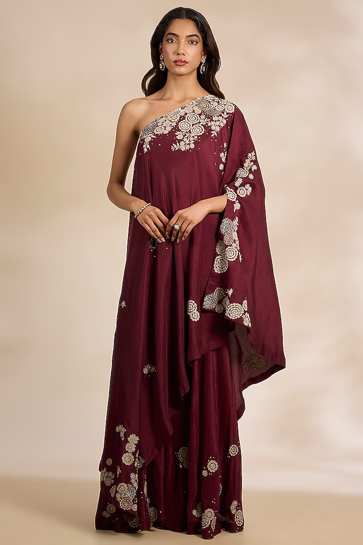 Scarlet Chanderi Silk Resham Embroidered Cape Set by Matsya at Pernia's Pop Up Shop