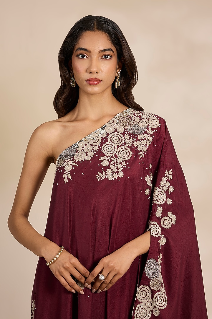 Scarlet Chanderi Silk Resham Embroidered Cape Set by Matsya at Pernia's Pop Up Shop